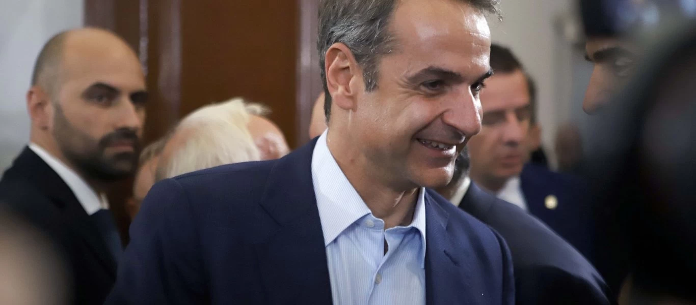 Handelsblatt: «Ο πρωθυπουργός Κυριάκος Μητσοτάκης στρώνει τώρα κόκκινο χαλί στους επενδυτές»